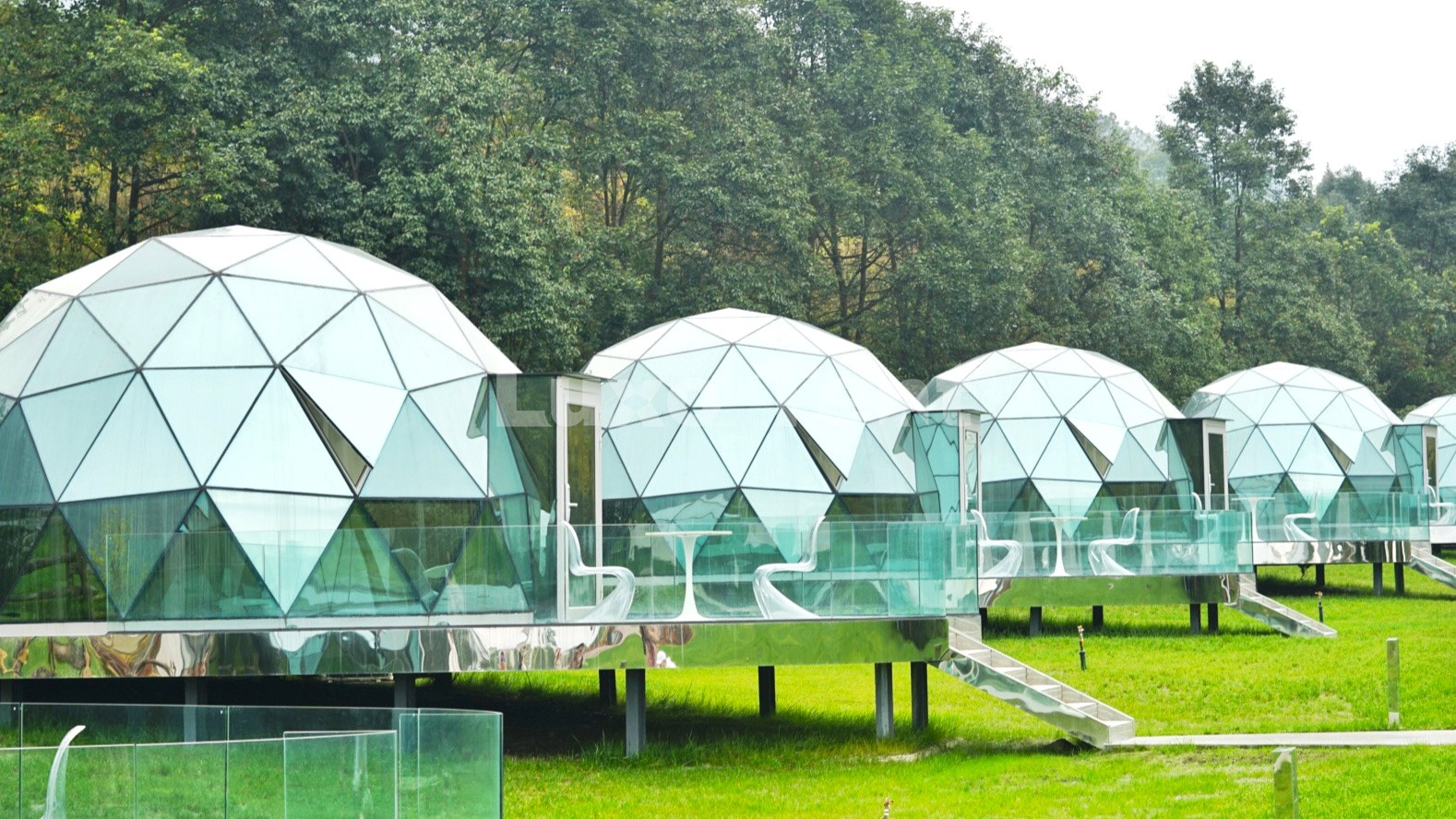 tenda di cupola di vetru geodesicu